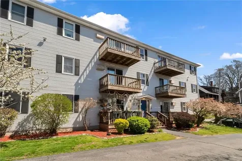 434 Linden Street Fall River MA 02720