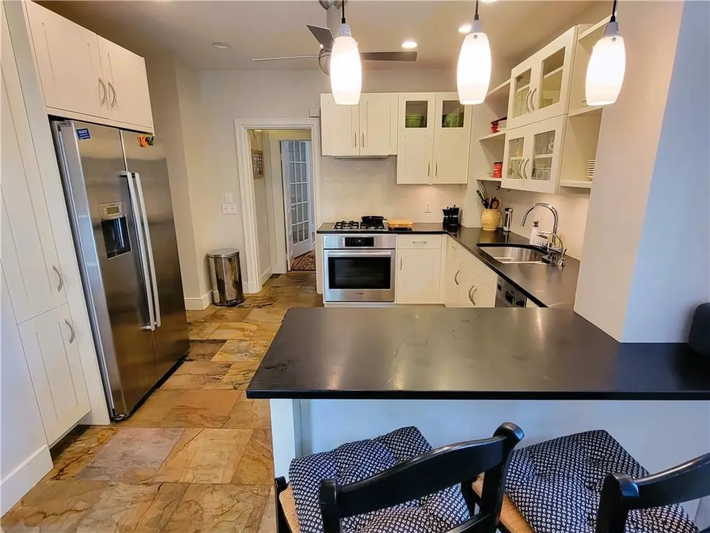 60 Prairie Avenue Newport RI 02840