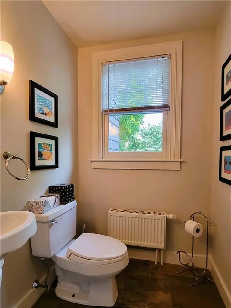 60 Prairie Avenue Newport RI 02840