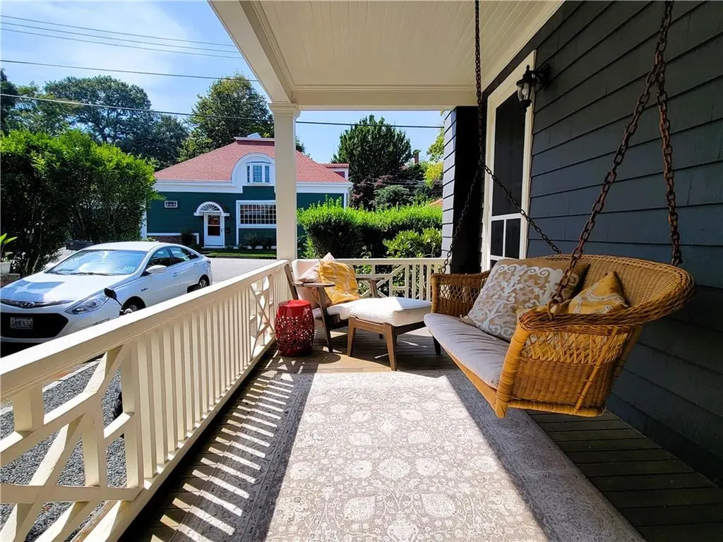 60 Prairie Avenue Newport RI 02840
