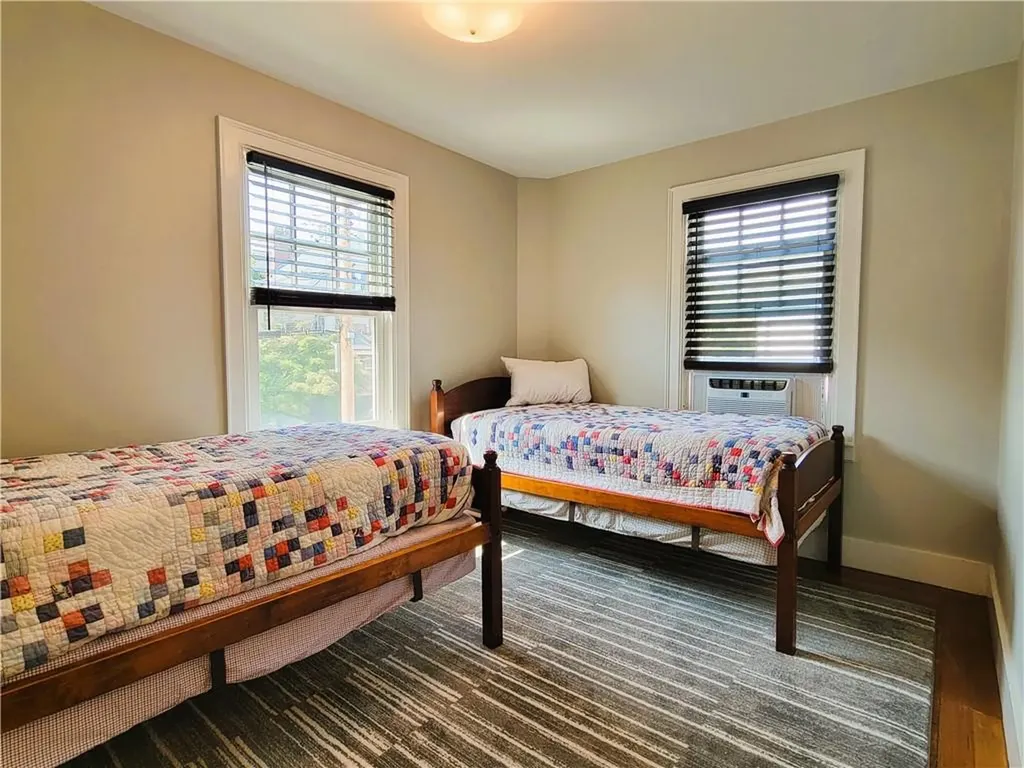 60 Prairie Avenue Newport RI 02840
