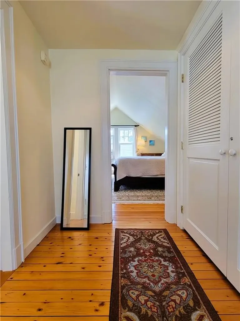 60 Prairie Avenue Newport RI 02840