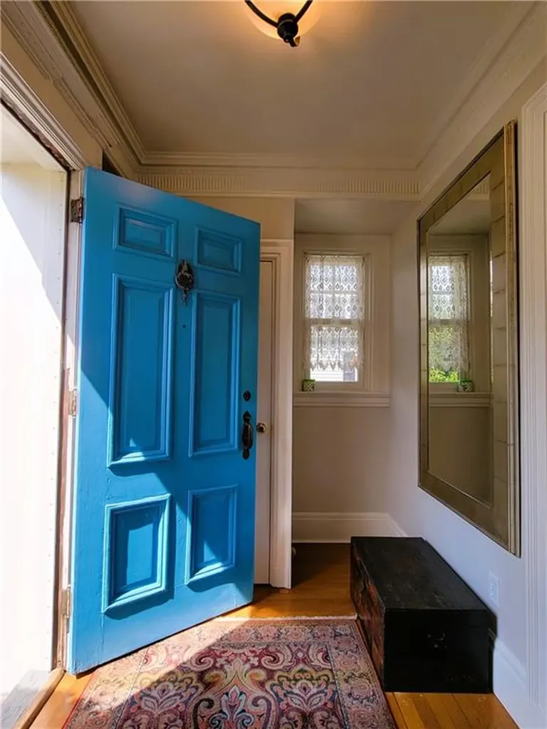 60 Prairie Avenue Newport RI 02840