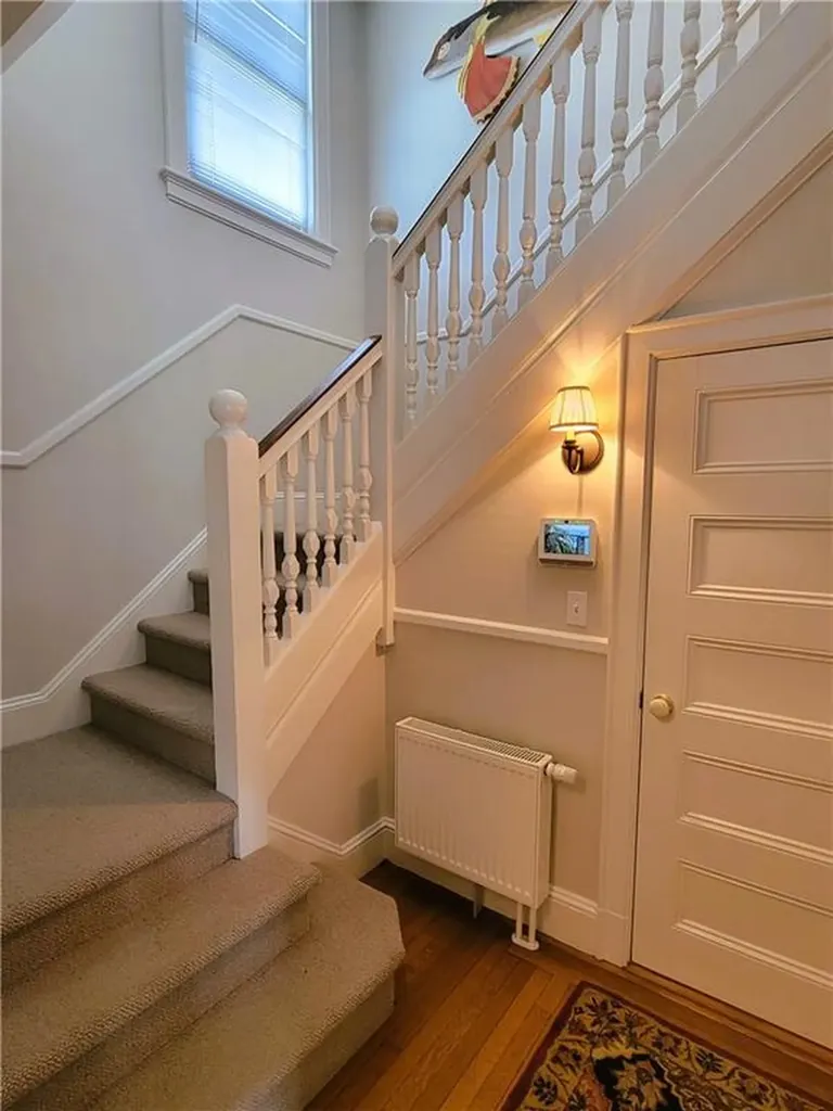 60 Prairie Avenue Newport RI 02840