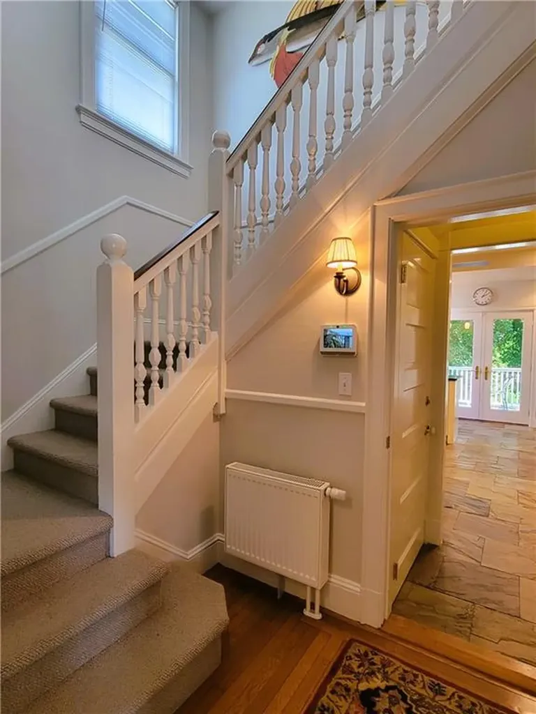 60 Prairie Avenue Newport RI 02840