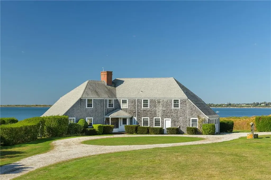 Little Compton RI 02837
