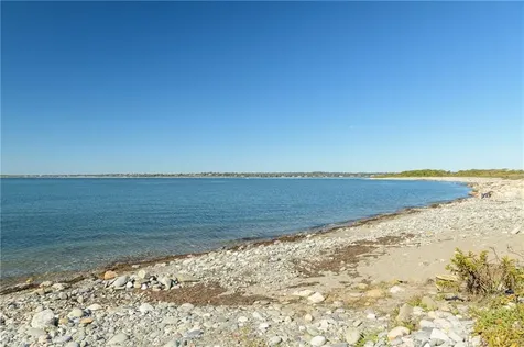 Little Compton RI 02837