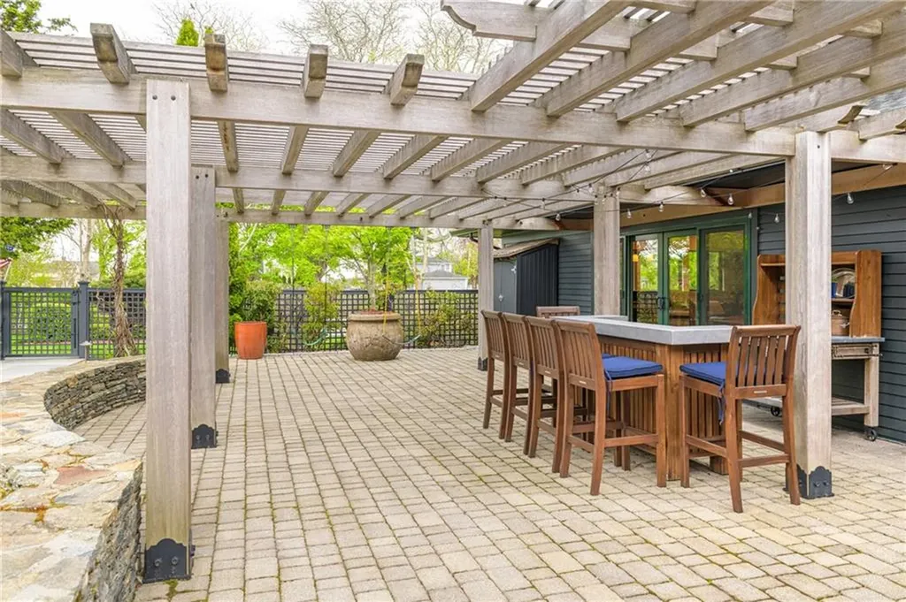77 Janice Road Warwick RI 02886