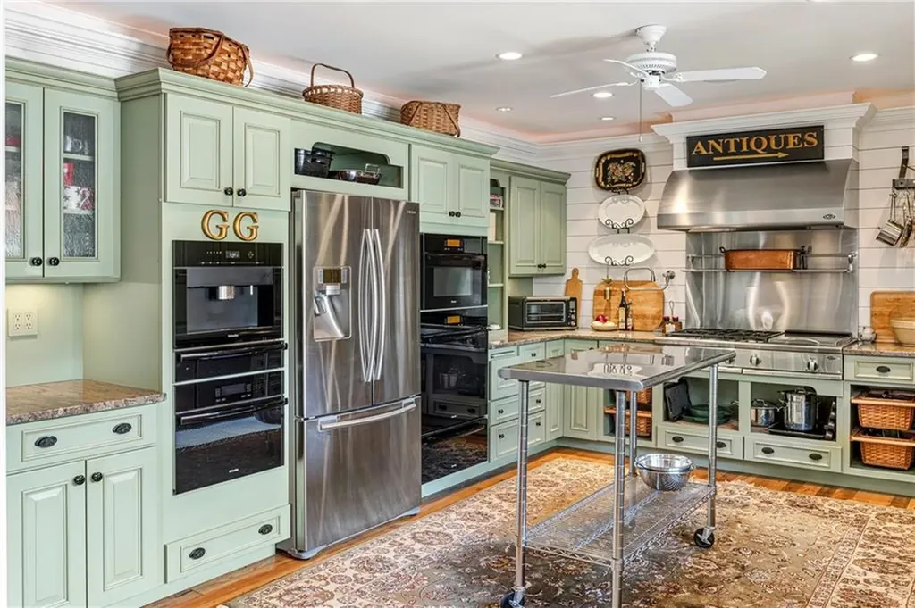 77 Janice Road Warwick RI 02886
