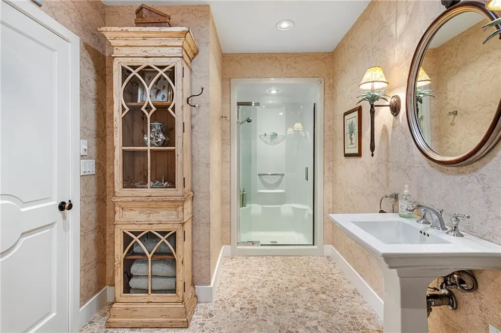 77 Janice Road Warwick RI 02886