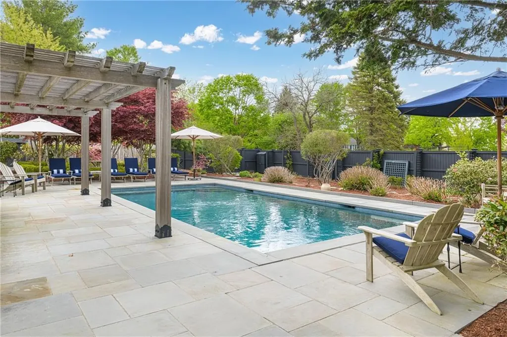 77 Janice Road Warwick RI 02886