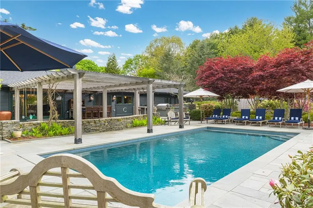 77 Janice Road Warwick RI 02886