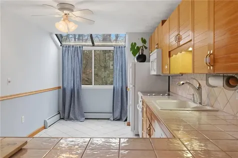 7 Wake Robin Road Lincoln RI 02864