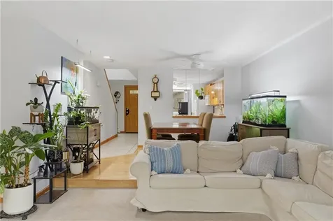 7 Wake Robin Road Lincoln RI 02864