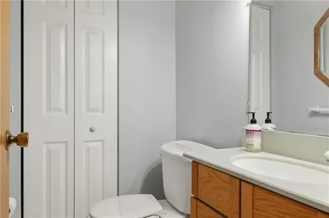 7 Wake Robin Road Lincoln RI 02864