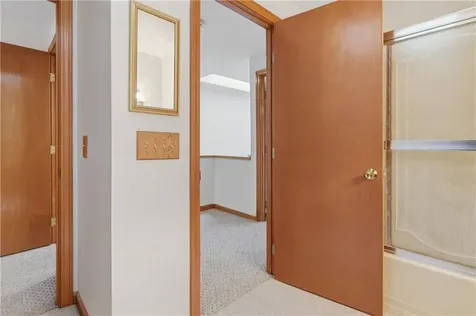 7 Wake Robin Road Lincoln RI 02864