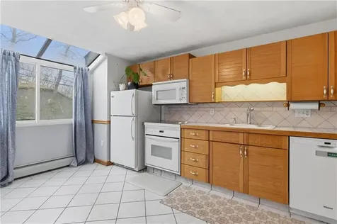 7 Wake Robin Road Lincoln RI 02864
