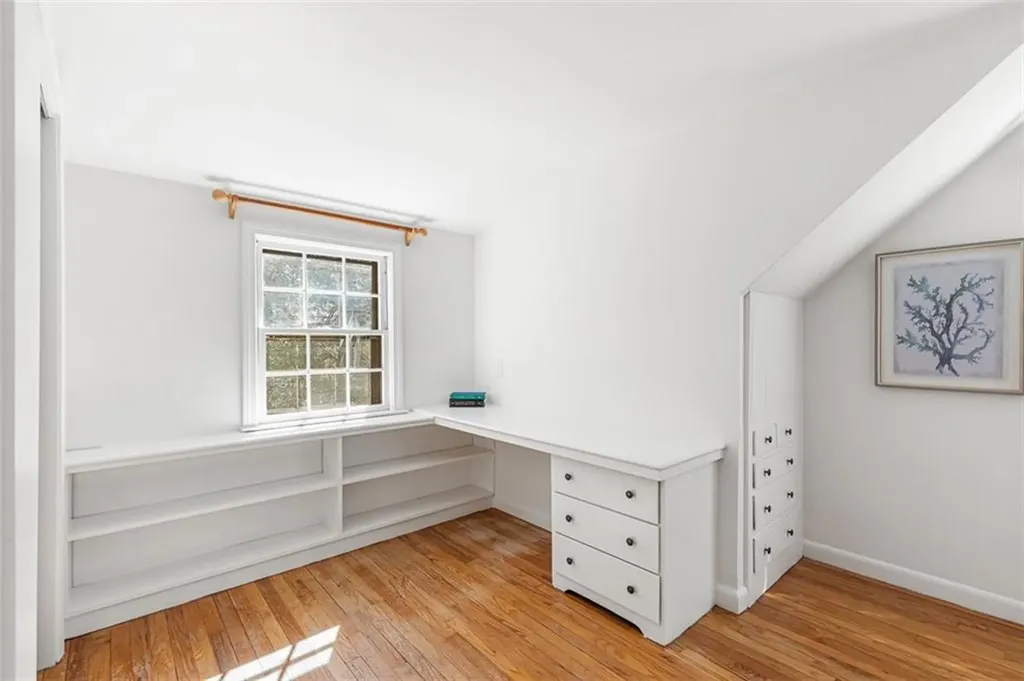 6 Jenks Garden Lane Barrington RI 02806