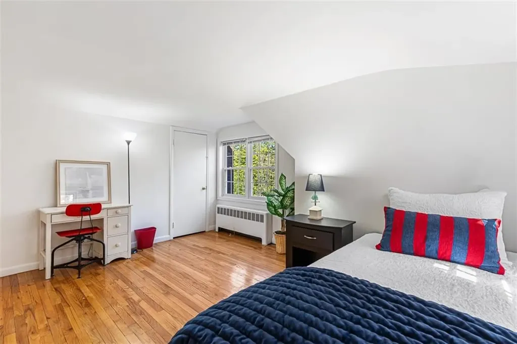 6 Jenks Garden Lane Barrington RI 02806