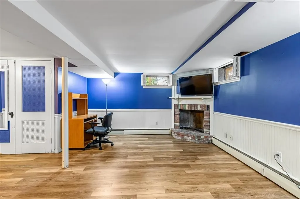 6 Jenks Garden Lane Barrington RI 02806