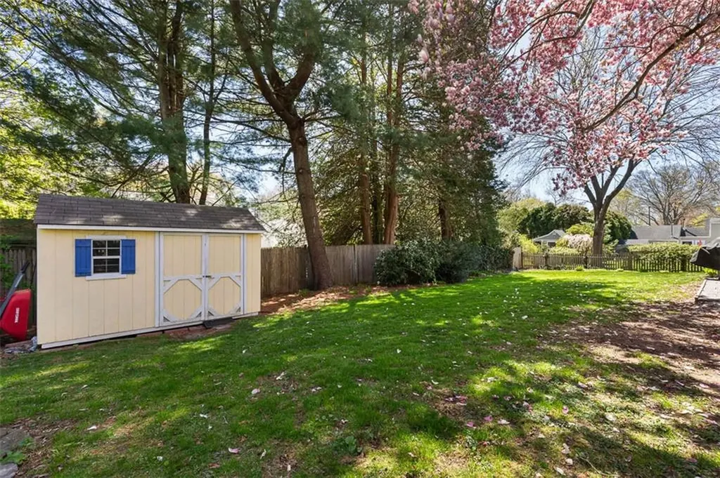 6 Jenks Garden Lane Barrington RI 02806