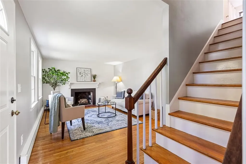 6 Jenks Garden Lane Barrington RI 02806