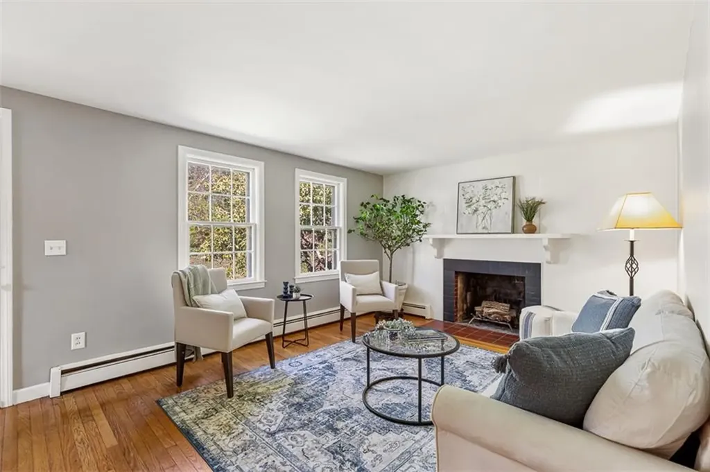 6 Jenks Garden Lane Barrington RI 02806