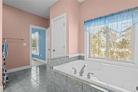 17 Blackwells Landing Brooklyn CT 06234
