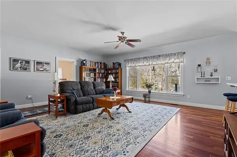 17 Blackwells Landing Brooklyn CT 06234