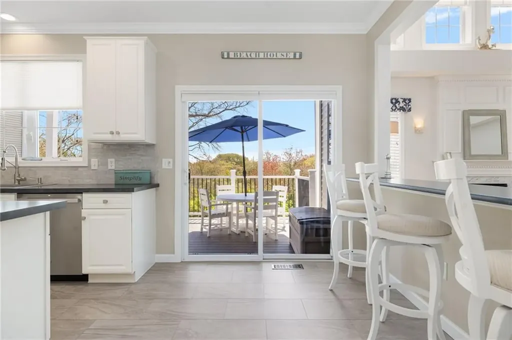 61 Schooner Cove Lane Narragansett RI 02882