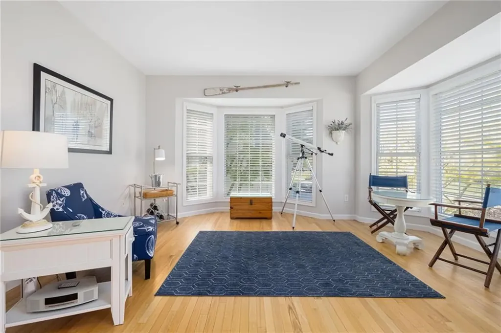 61 Schooner Cove Lane Narragansett RI 02882