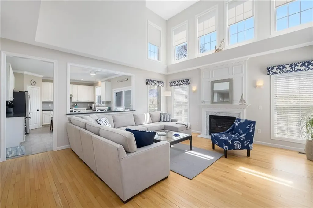 61 Schooner Cove Lane Narragansett RI 02882