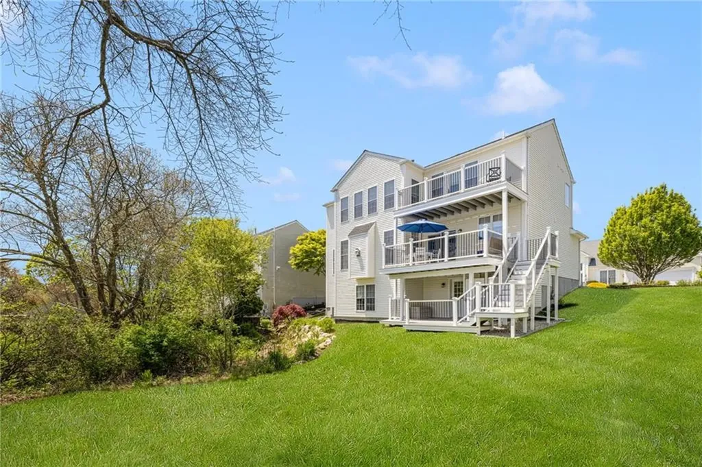 61 Schooner Cove Lane Narragansett RI 02882
