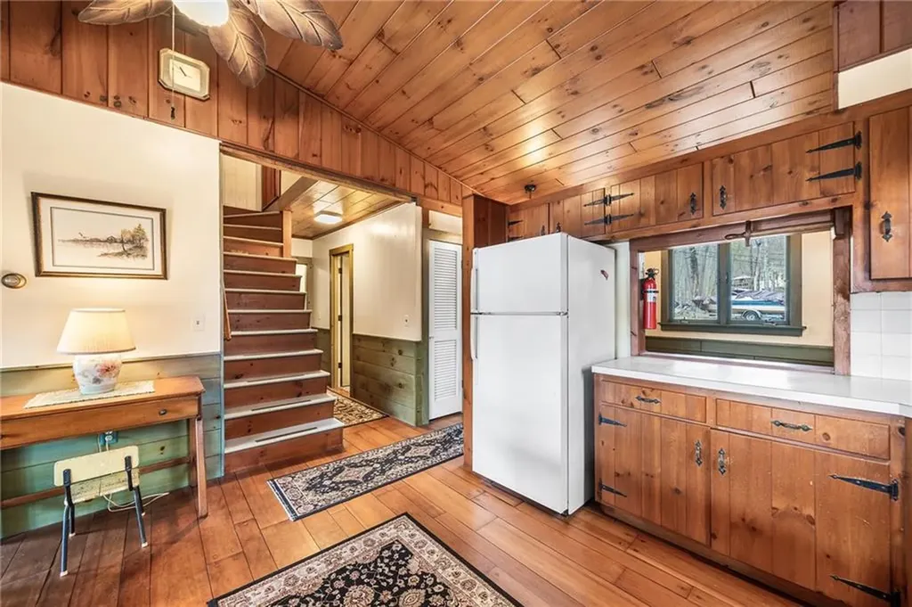 316 Court House Lane Burrillville RI 02859