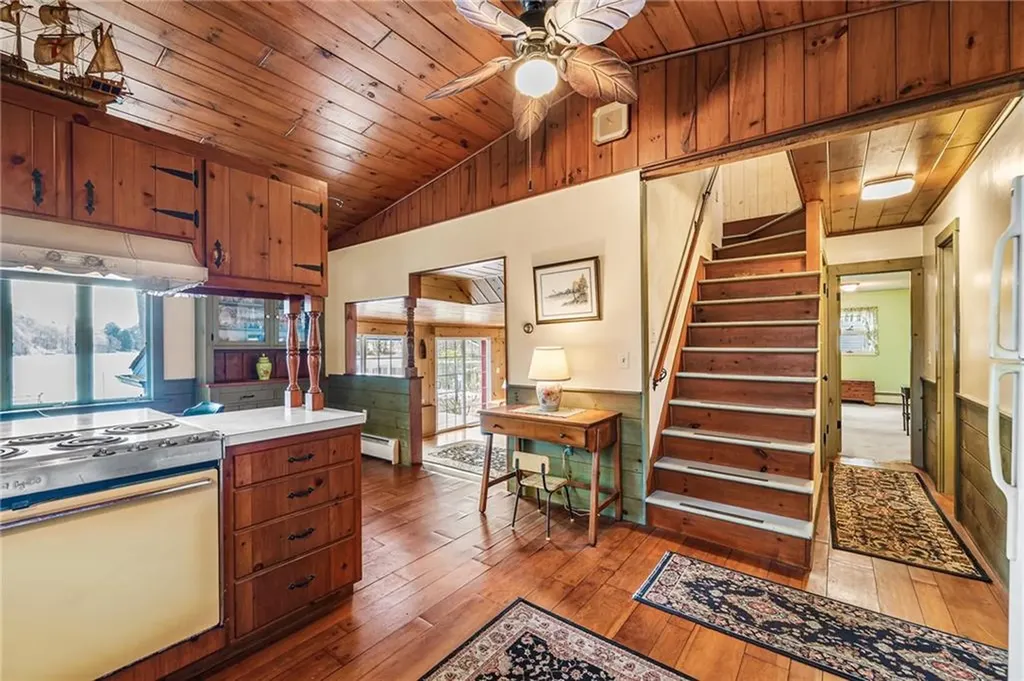 316 Court House Lane Burrillville RI 02859