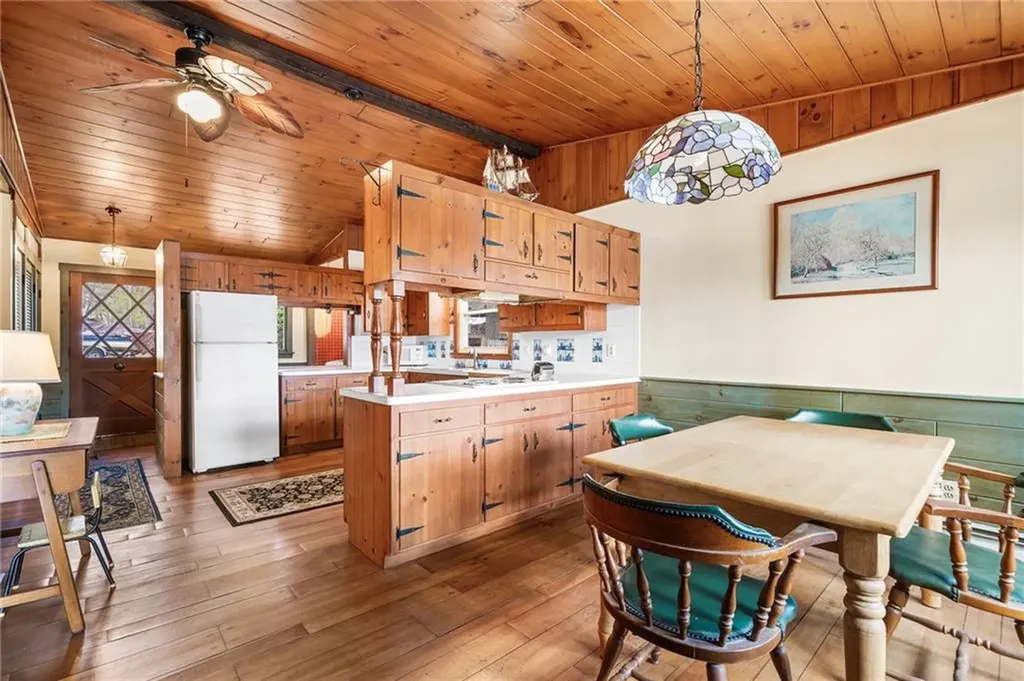 316 Court House Lane Burrillville RI 02859