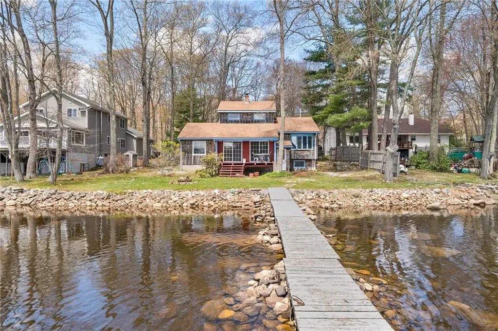 316 Court House Lane Burrillville RI 02859
