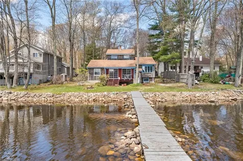 316 Court House Lane Burrillville RI 02859
