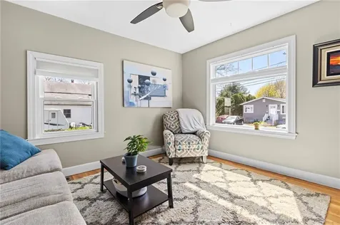9 Mason Avenue Bristol RI 02809