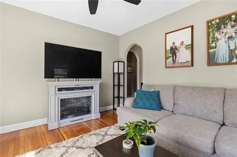 9 Mason Avenue Bristol RI 02809