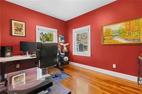 9 Mason Avenue Bristol RI 02809