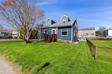 9 Mason Avenue Bristol RI 02809