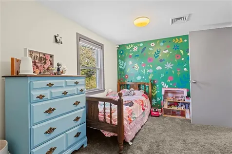 9 Mason Avenue Bristol RI 02809