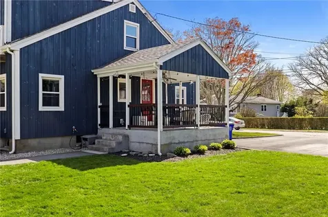 9 Mason Avenue Bristol RI 02809