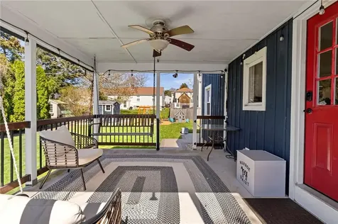 9 Mason Avenue Bristol RI 02809