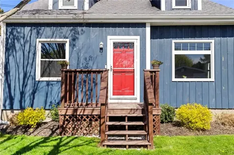 9 Mason Avenue Bristol RI 02809
