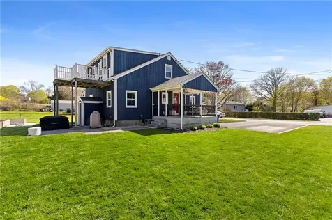 9 Mason Avenue Bristol RI 02809