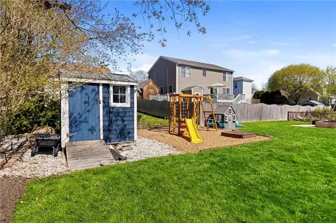 9 Mason Avenue Bristol RI 02809