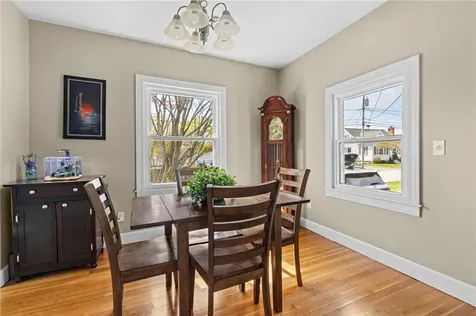 9 Mason Avenue Bristol RI 02809