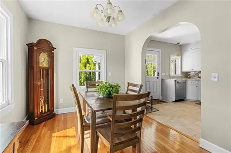 9 Mason Avenue Bristol RI 02809